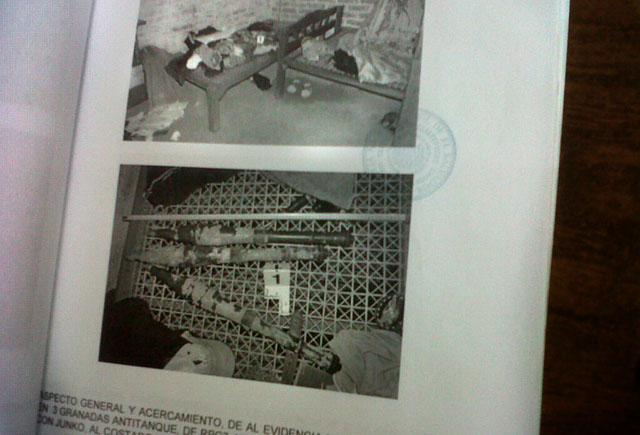 En febrero de 2010 la Policía descubrió una red de traficantes de armas en Santa Ana. Entre otros pertrechos de guerra, decomisaron granadas antitanque.